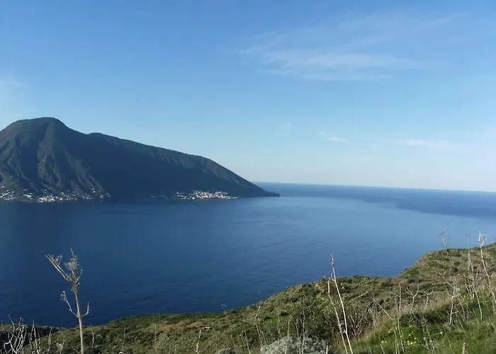 Vista Mare Mela B Città di Lipari